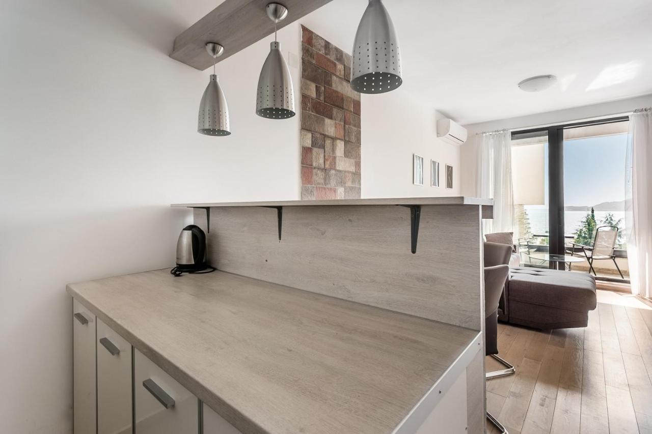 Apartments Beatrice Rafailovići Zewnętrze zdjęcie
