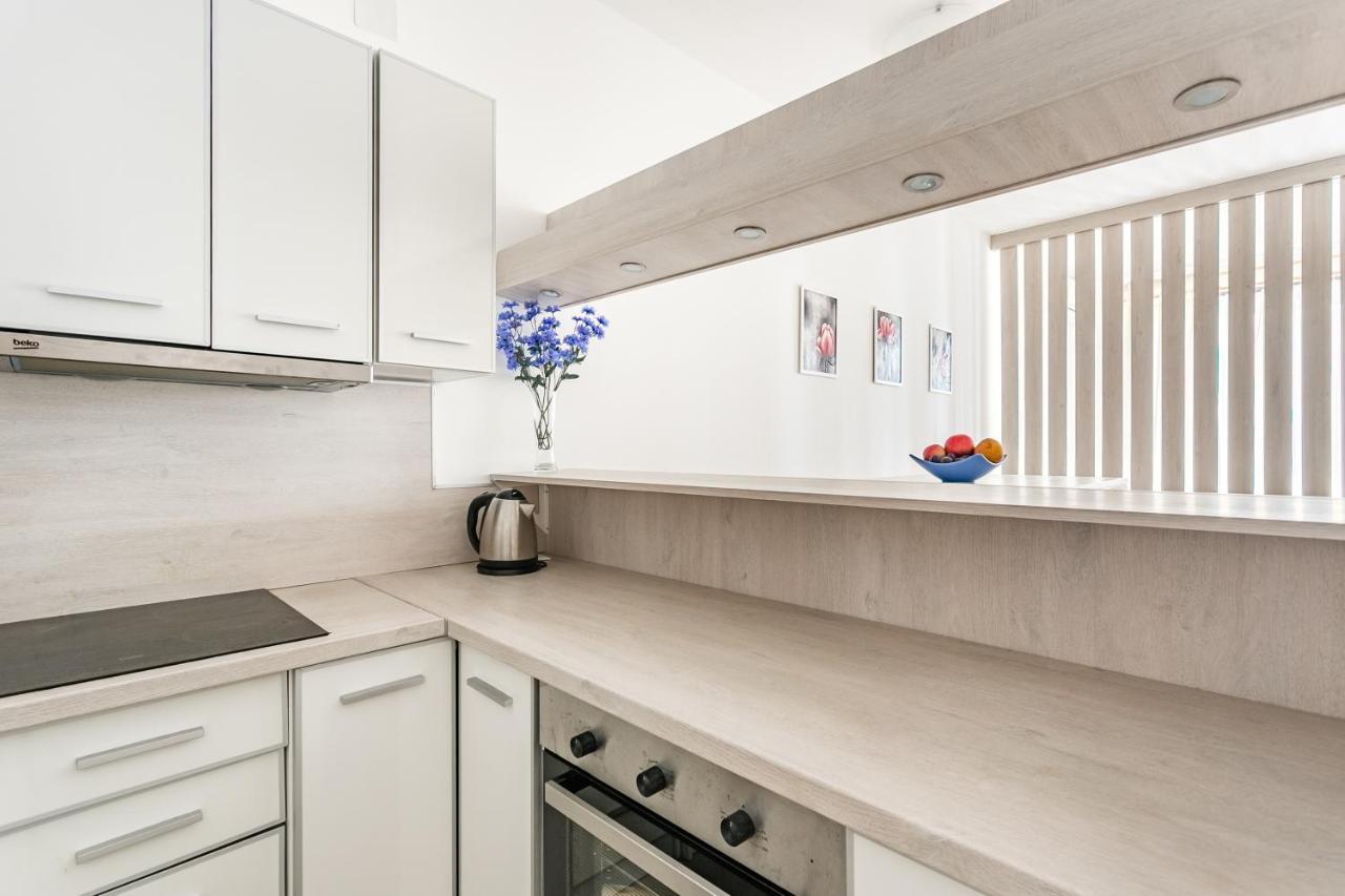Apartments Beatrice Rafailovići Zewnętrze zdjęcie